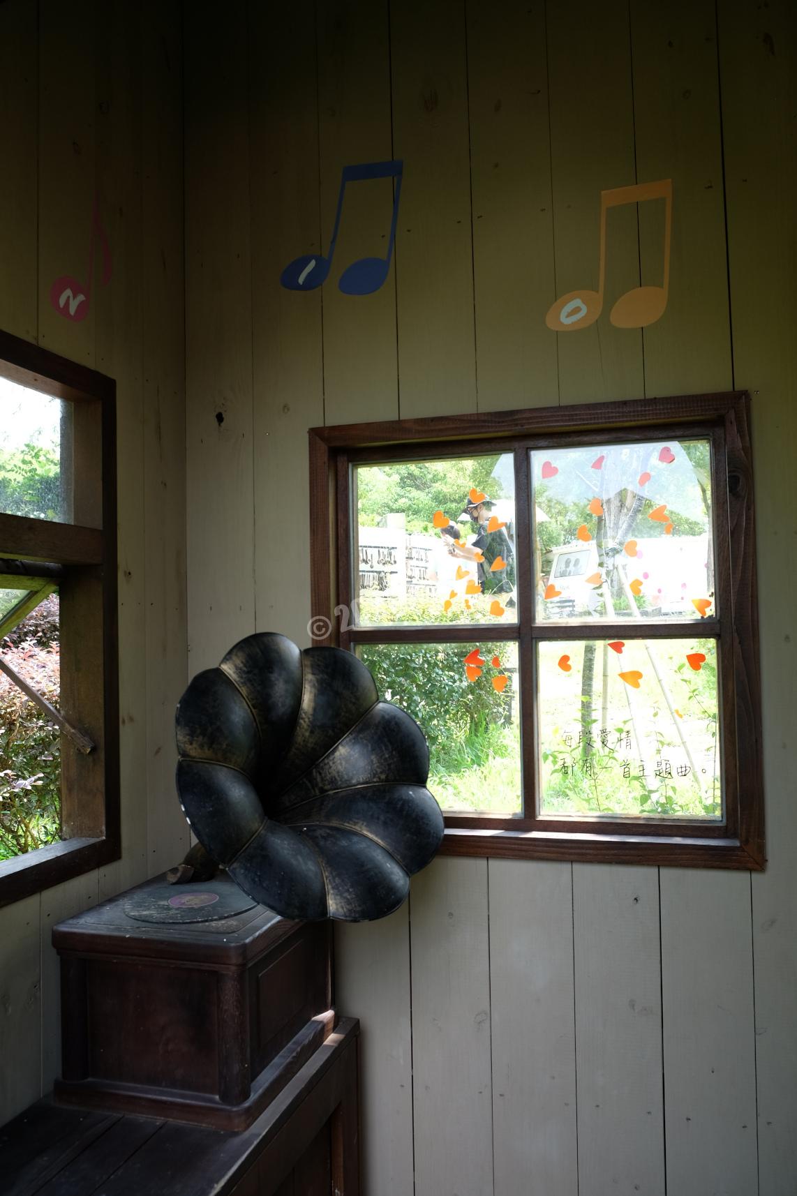 inside of the cabin in moncoeur