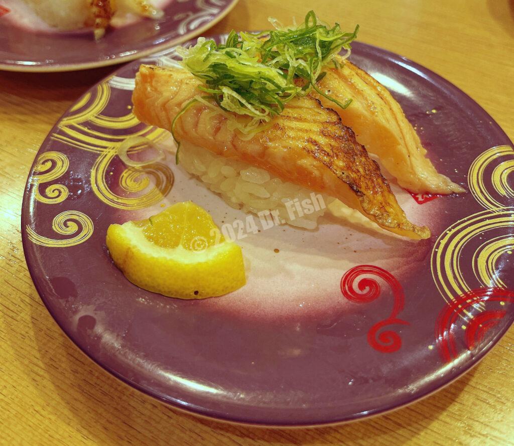 nigiri sushi seared salmon in the toriton kita 8