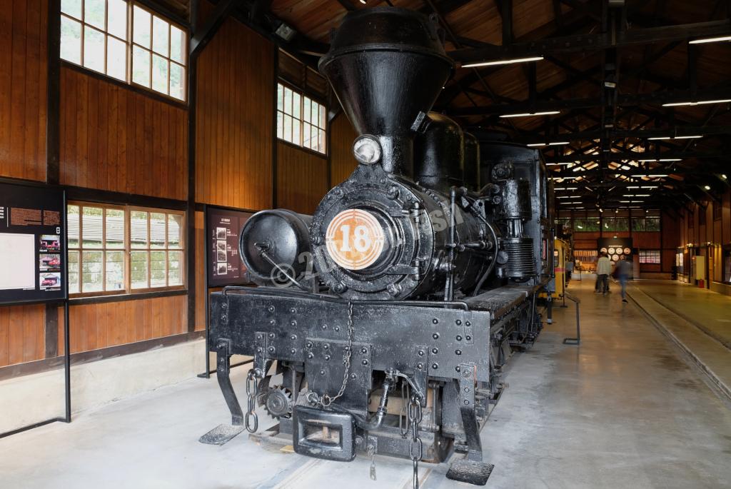 steam train head No. 18 in the Fenqihu train garage